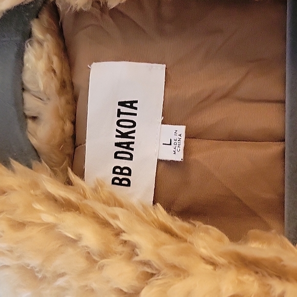 BB Dakota Teddy Jacket - Picture 2 of 3